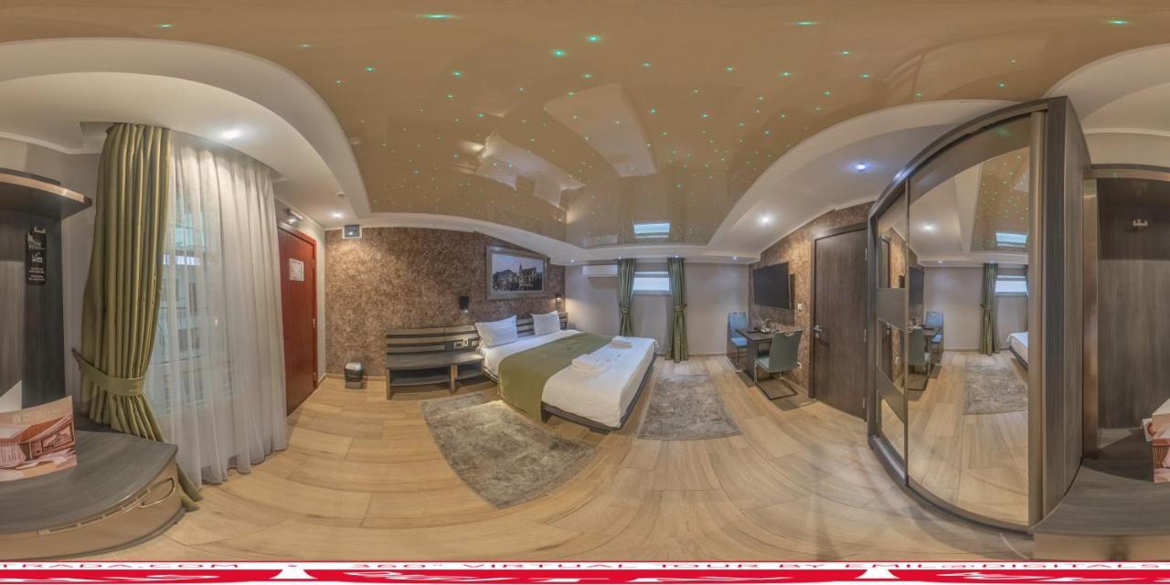 Hotel Novotheos Oradea Ngoại thất bức ảnh